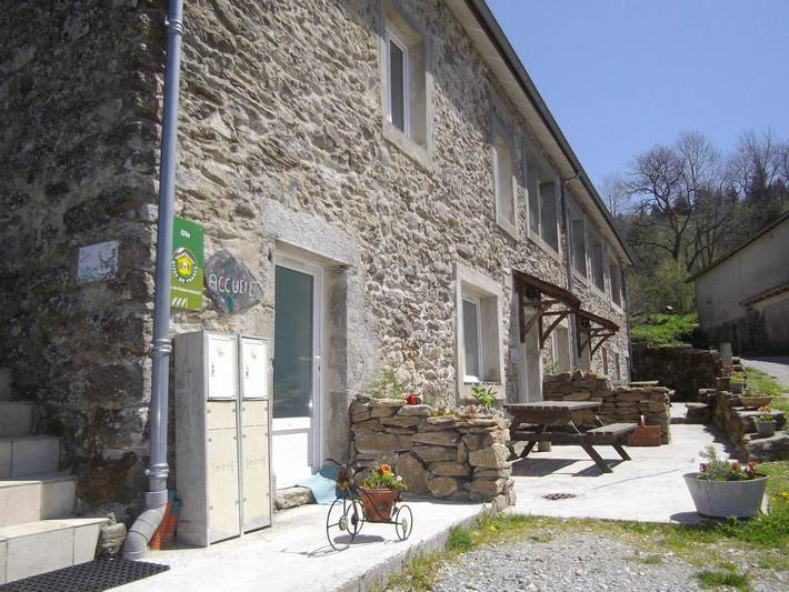 Gîte pour 7 personnes, avec jardin, adapté aux familles à Le Soulié