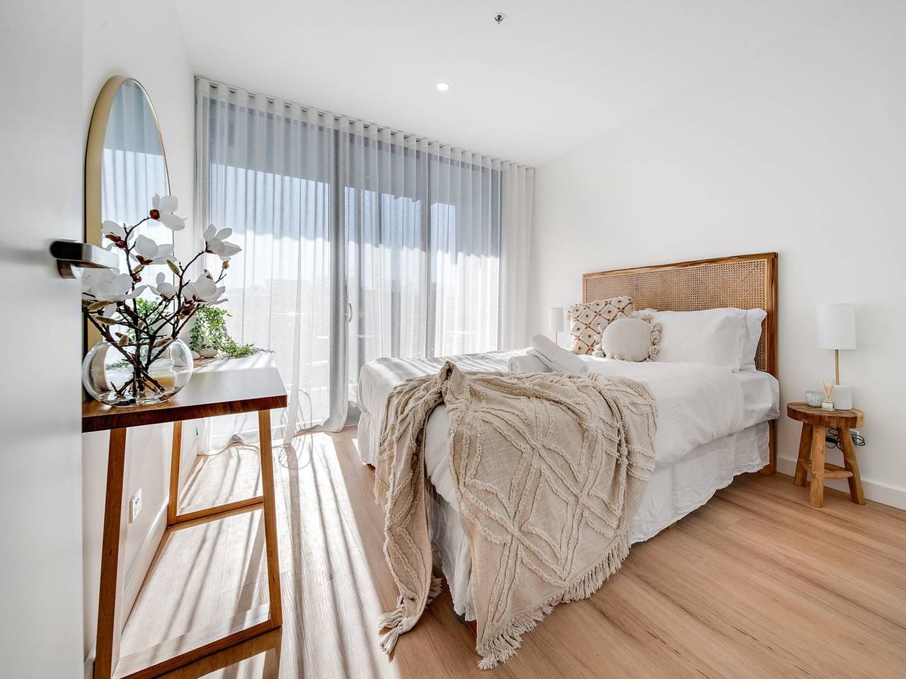 Ganze Wohnung, Geräumiges 1-Bett-Apartment mit Fitnessraum, Grill und Parkplatz in South Canberra, Canberra