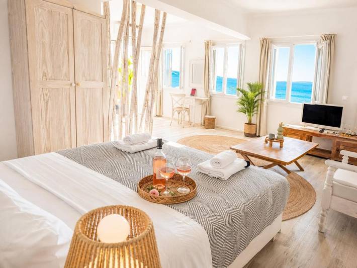Maison d’hôte pour 3 personnes, avec Balcon et Terrasse ainsi que Piscine et Vue dans Mykonos - 4