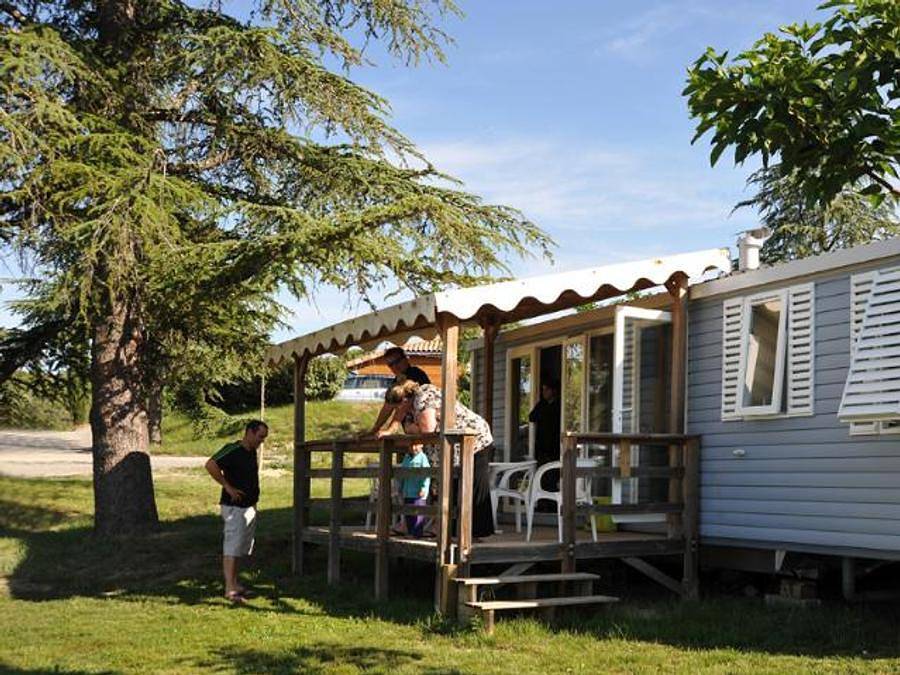 Domaine de Chadeyron - Camping et gîtes - Mobilhome 4 personas - 2 habitaciones Riviera 27.5m² + aire acondicionado in Labeaume, Ardèche