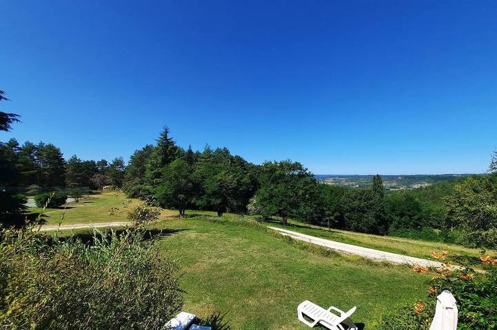 Location de vacances pour 29 personnes à Marnac