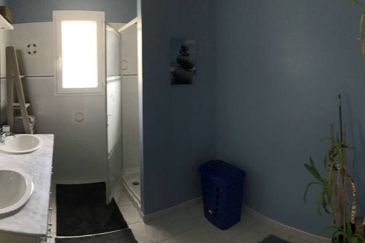 Location de vacances pour 4 personnes, avec terrasse et jardin à Corme-Royal - 3