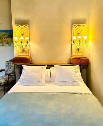 Chambre d’hôte pour 2 personnes, avec terrasse dans Château de Châteauneuf