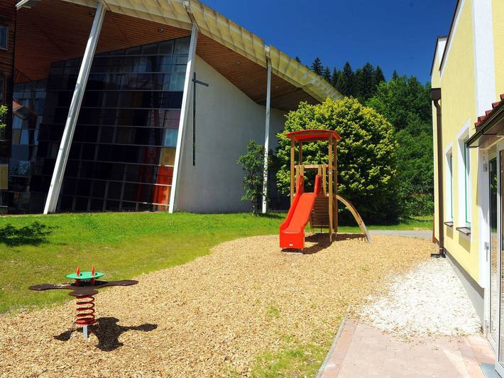 Kirchenwirt Aigen - Standard Einzelzimmer in Rottenmanner und Wölzer Tauern, Aigen im Ennstal