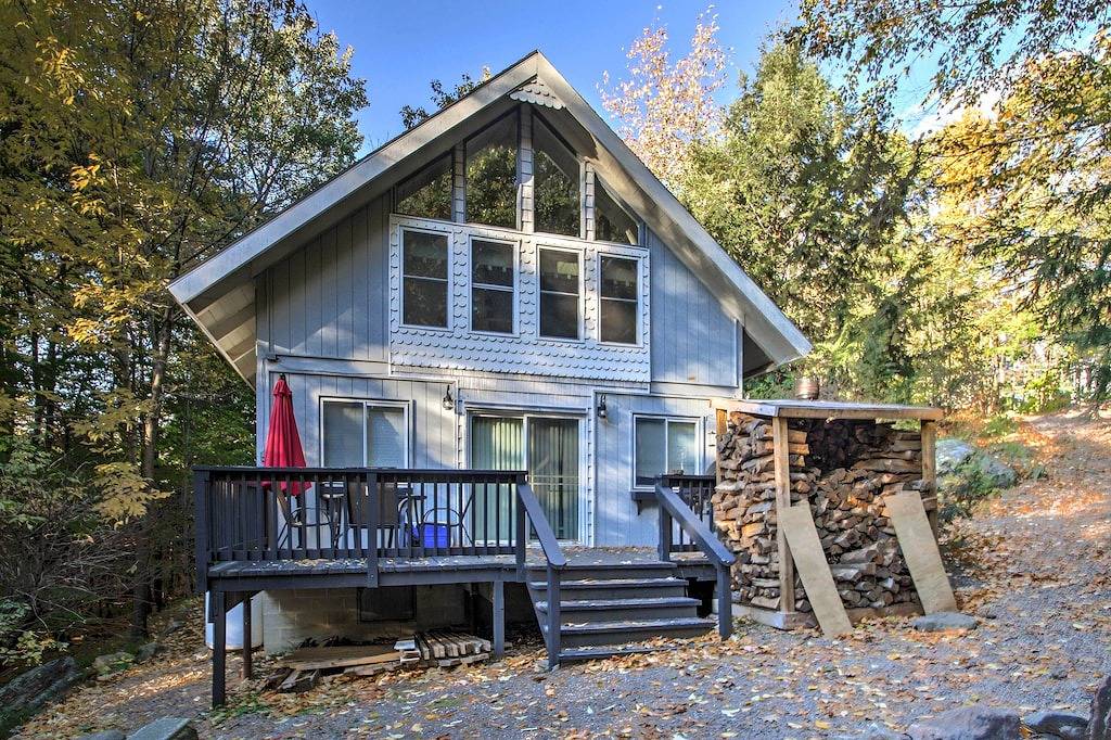 Abgeschiedene Hütte - 5 Minuten zum Gunstock Mtn. Resort! in Gilford, Lake Winnipesaukee