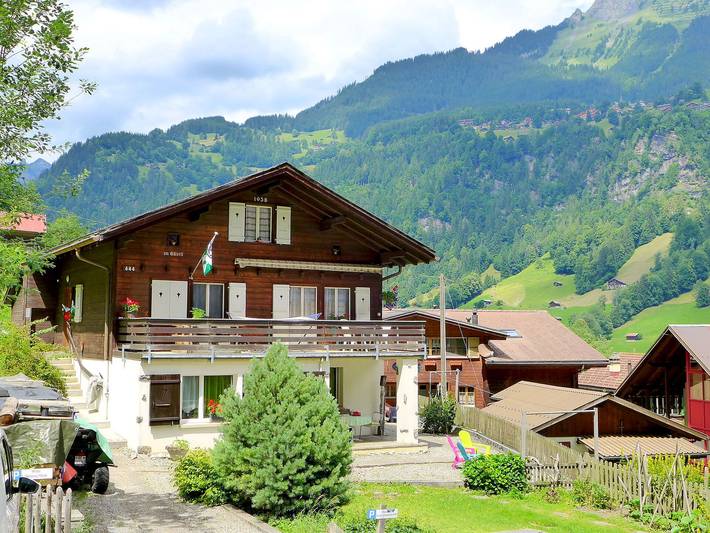 Hütte für 4 Personen, mit Garten in Lauterbrunnen