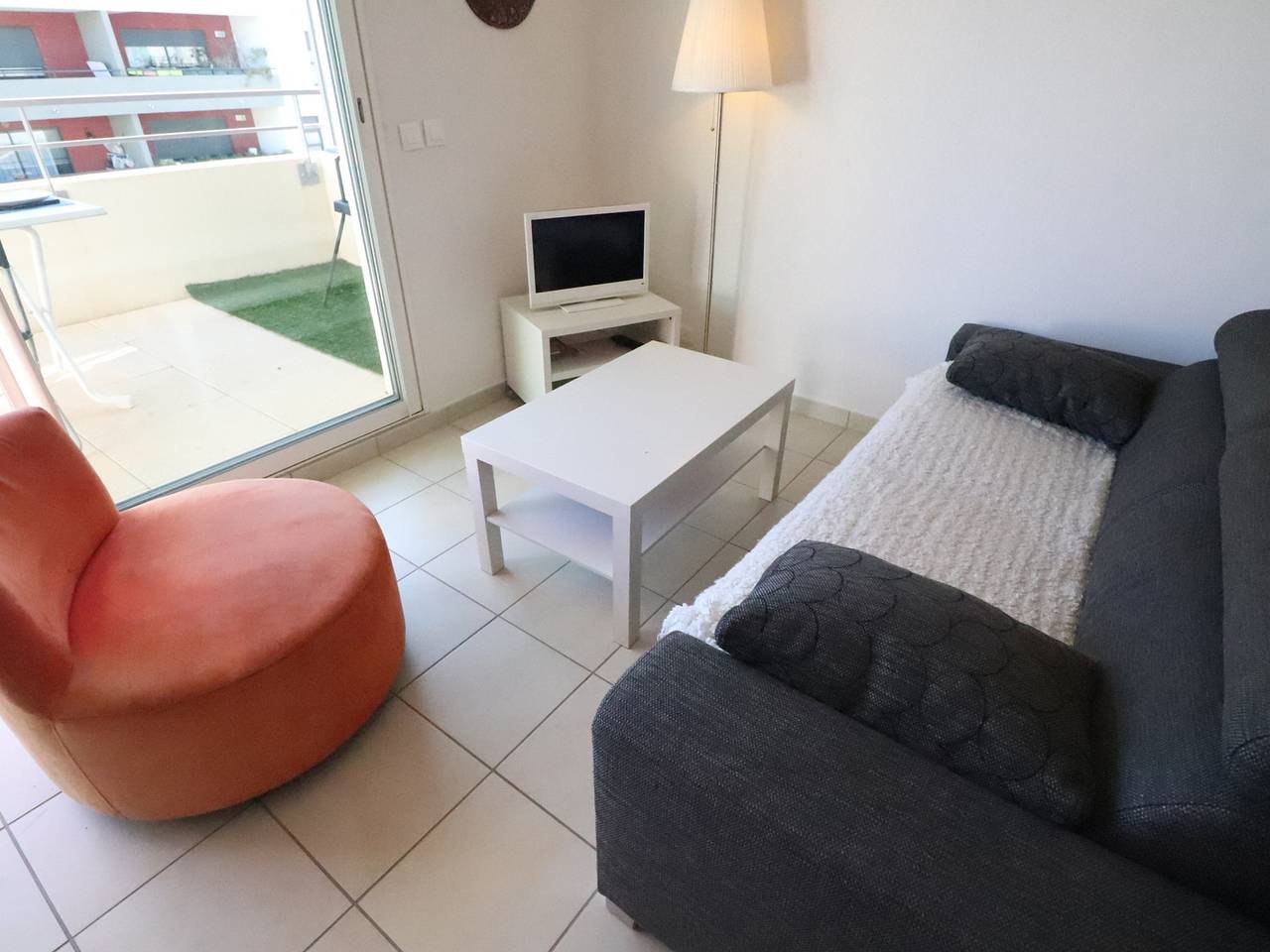 Entire apartment, 2-Room Apt in Sète with Terrace and Garage in Sete, Mediterranean Coast (France)