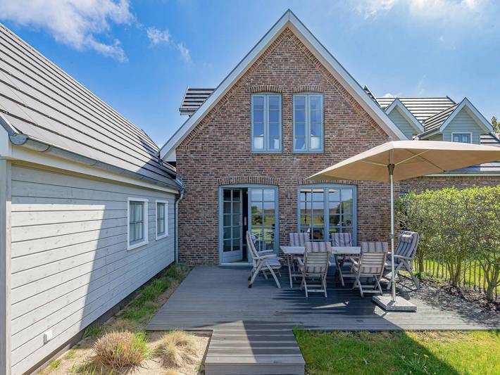 Ferienhaus für 4 Personen, mit Terrasse und Garten in Goting