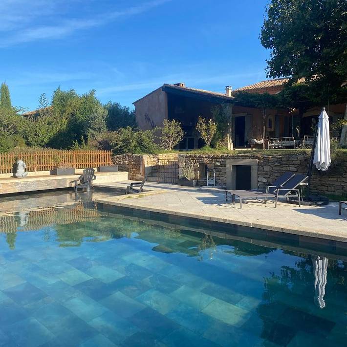 Chambre d’hôte pour 2 personnes, avec Terrasse ainsi que Jardin et Piscine