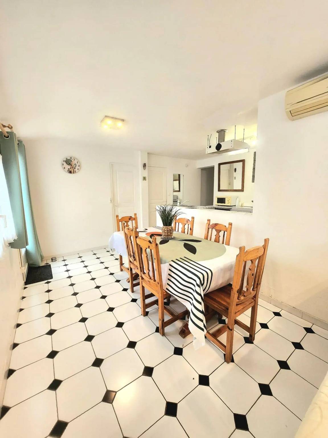 Charmante Villa in Meynes mit privatem Pool in Meynes, Nimes und Umgebung