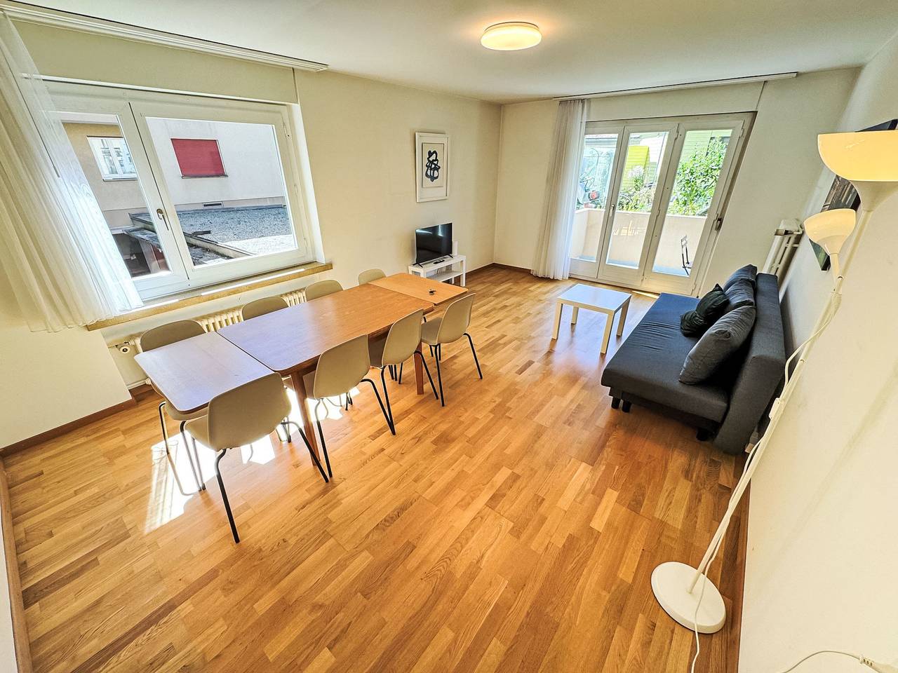 Appartement entier, Appartement de vacances pour 8 personnes avec balcon in Zürich 46 Affoltern, Zurich