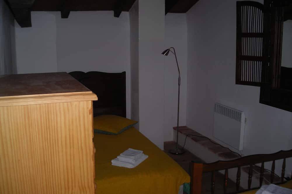 Smallwater Lake Lodge, family & pet friendly with wheelchair access in Clermont, Dax region
