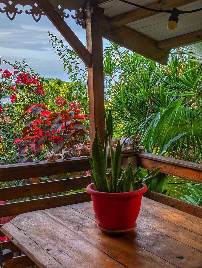 Gîte pour 2 personnes, avec piscine ainsi que jardin et vue à Le Vauclin - 2