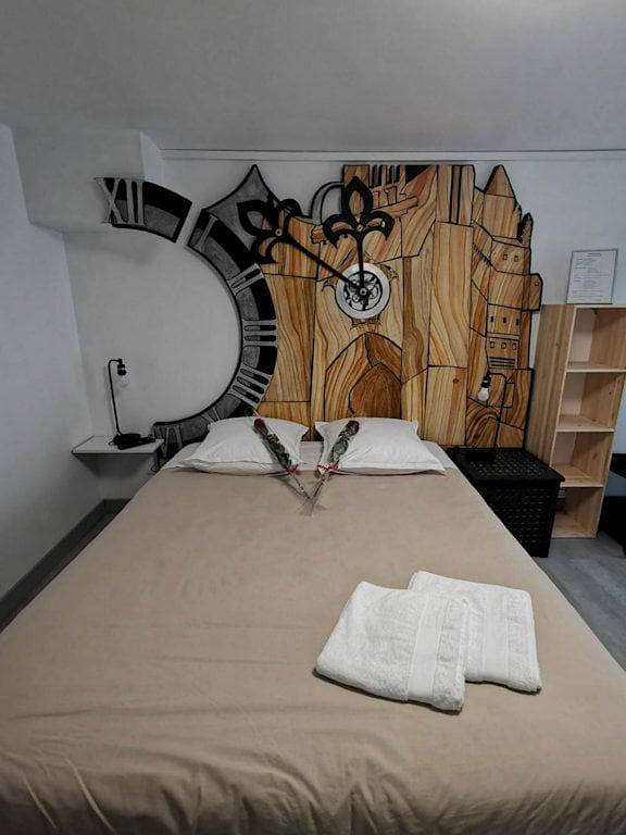 Chambre d’hôte pour 2 personnes, avec terrasse dans l' Aveyron - 2