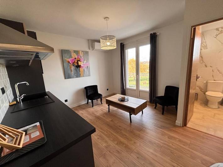 Gîte pour 2 personnes, avec balcon dans Lias