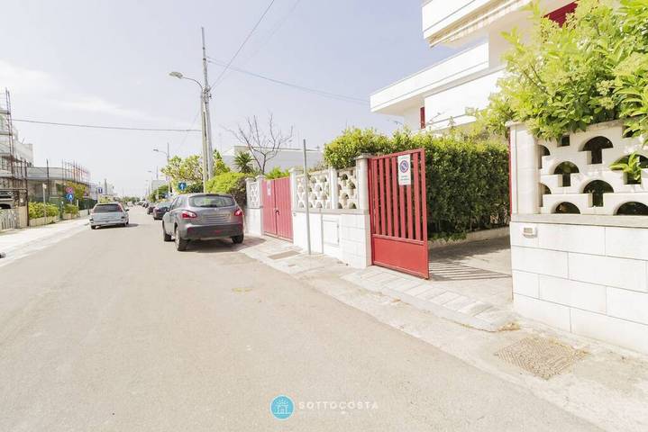 Entire apartment, Holiday apartment for 4 people in La Cueva, Melendugno