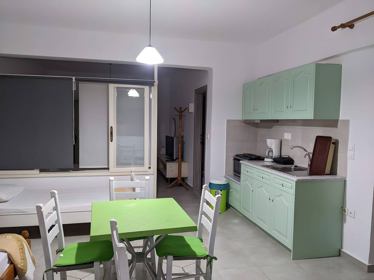 Ganze Wohnung, Apartment 'Kagias 3' mit privater Terrasse, Wlan und Klimaanlage in Messenien