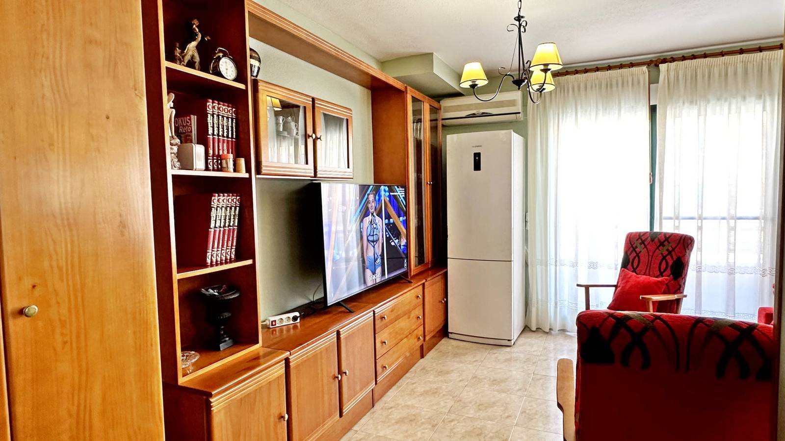 Appartement entier, Alcoiá 21 - Esc 1 - 1º - 6ª   /    Playa De Miramar in Miramar (Valencia), Costa de Valencia