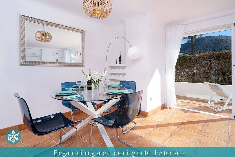 Entire apartment, Bella Portet - cosy apartment in El Portet in Cala El Portet, Teulada (Spain)