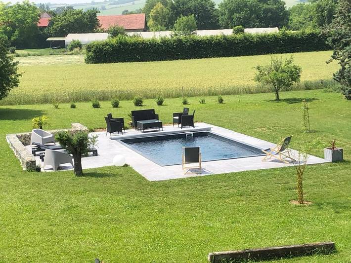 Chambre d’hôte pour 2 personnes, avec terrasse et vue ainsi que piscine et jardin dans le Puy-de-Dôme - 3