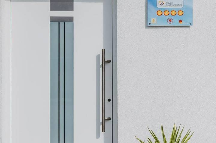 Ferienwohnung für 5 Personen, mit Terrasse und Garten - 1