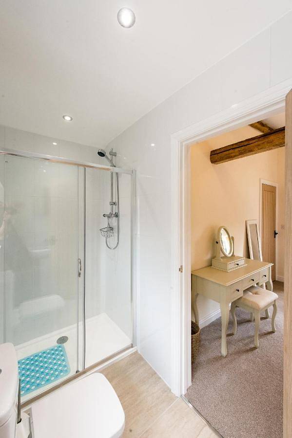 Two-Bedroom House in Stafford, Staffordshire