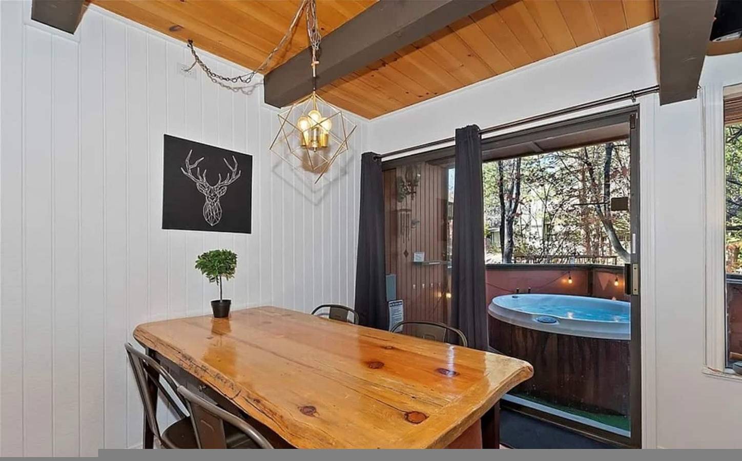 Geheel appartement, Hot Tub, Walk  2 Summit, Massage Chair, Bbq,  in Big Bear Lake, San Bernardino County