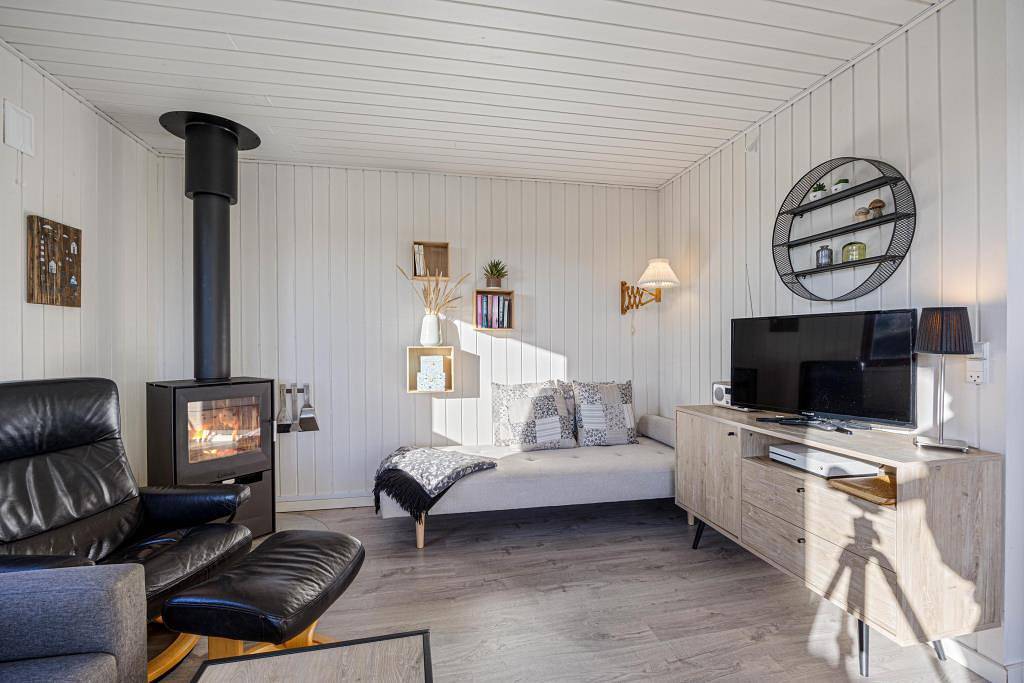 Gemütliches Ferienhaus mit schöner Terrasse und Kamin in Skodbjerge, Haurvig