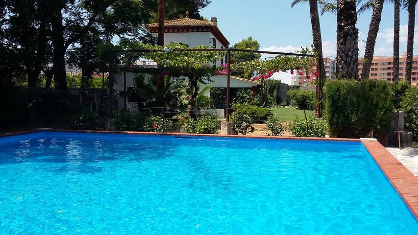 Chalet para 6 personas, con terraza y jardín en Safor - 4