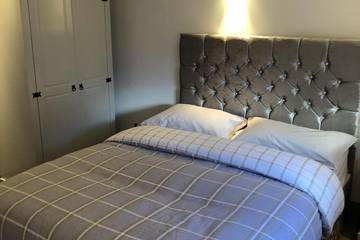 Glamping for 8 People in Stafford, Staffordshire, Photo 2