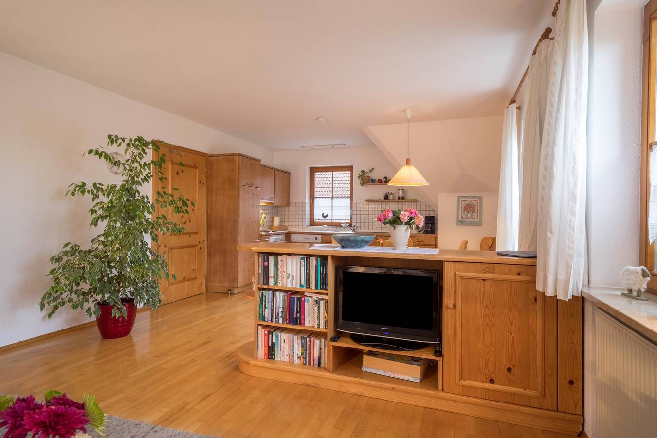 Mooi appartement 'Apfelblüte' op boerderij met balkon en uitzicht op de bergen, foto 6