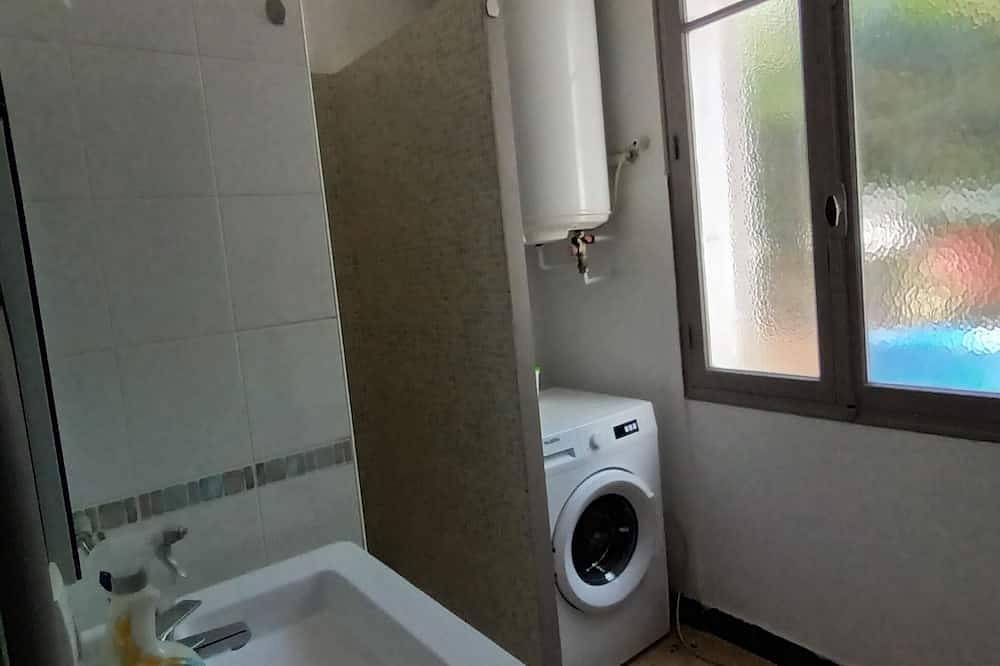 Villa with garden in the heart of the village and the beaches in Bandol, Côte méditerranéenne (France)