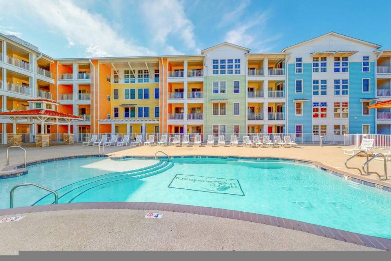 Appartement entier, New Oceanfront Penthouse | 2 Decks | Gym, Pool 418 in Virginia Beach