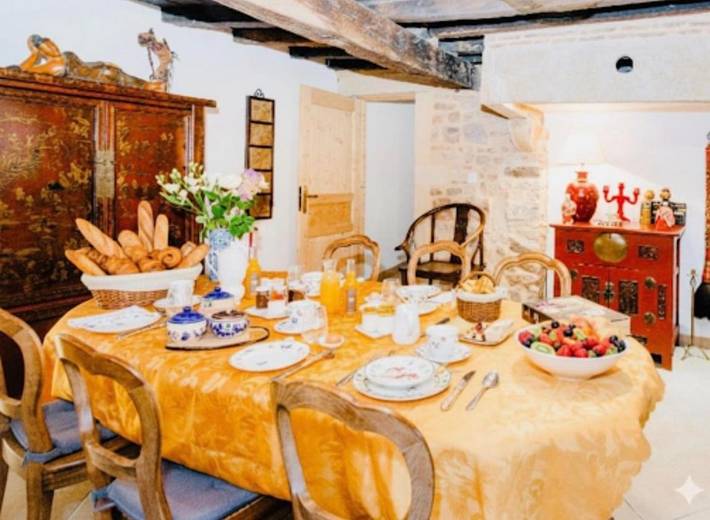 Gîte pour 2 personnes, avec vue et jardin à Leynes - 2