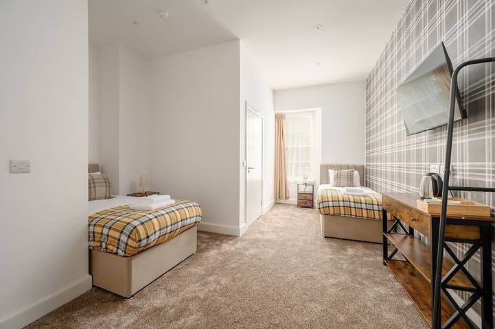 Bed and breakfast for 2 people in Edinburgh