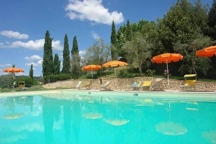 Agriturismo per 4 persone, con giardino in Poggibonsi