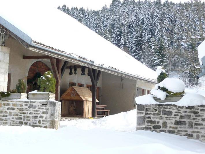 Gîte pour 10 personnes, avec jardin et vue dans Les Hôpitaux-Vieux - 3