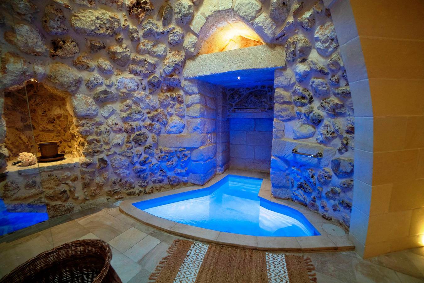 Trullo Meraviglia With Garden And Pool in Castrignano de' Greci, Lecce Provinz