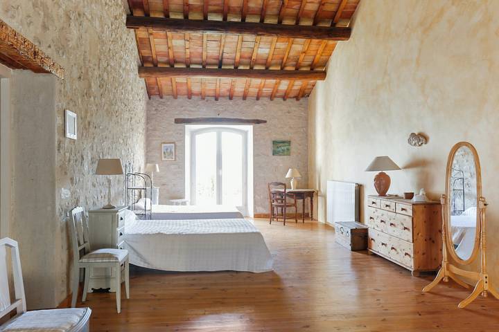 Location de vacances pour 10 personnes, avec terrasse et piscine à Caromb - 3