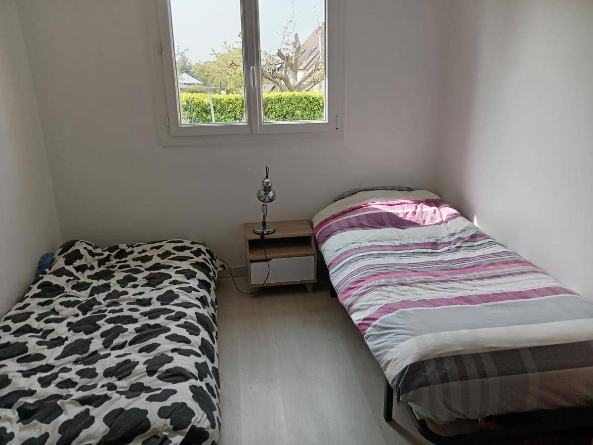 Four-Bedroom House in Gargenville, Yvelines