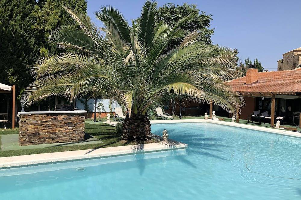 Preciosa casa rural con Spa y piscina a 95 km de Madrid in Albalate de Zorita, La Alcarria
