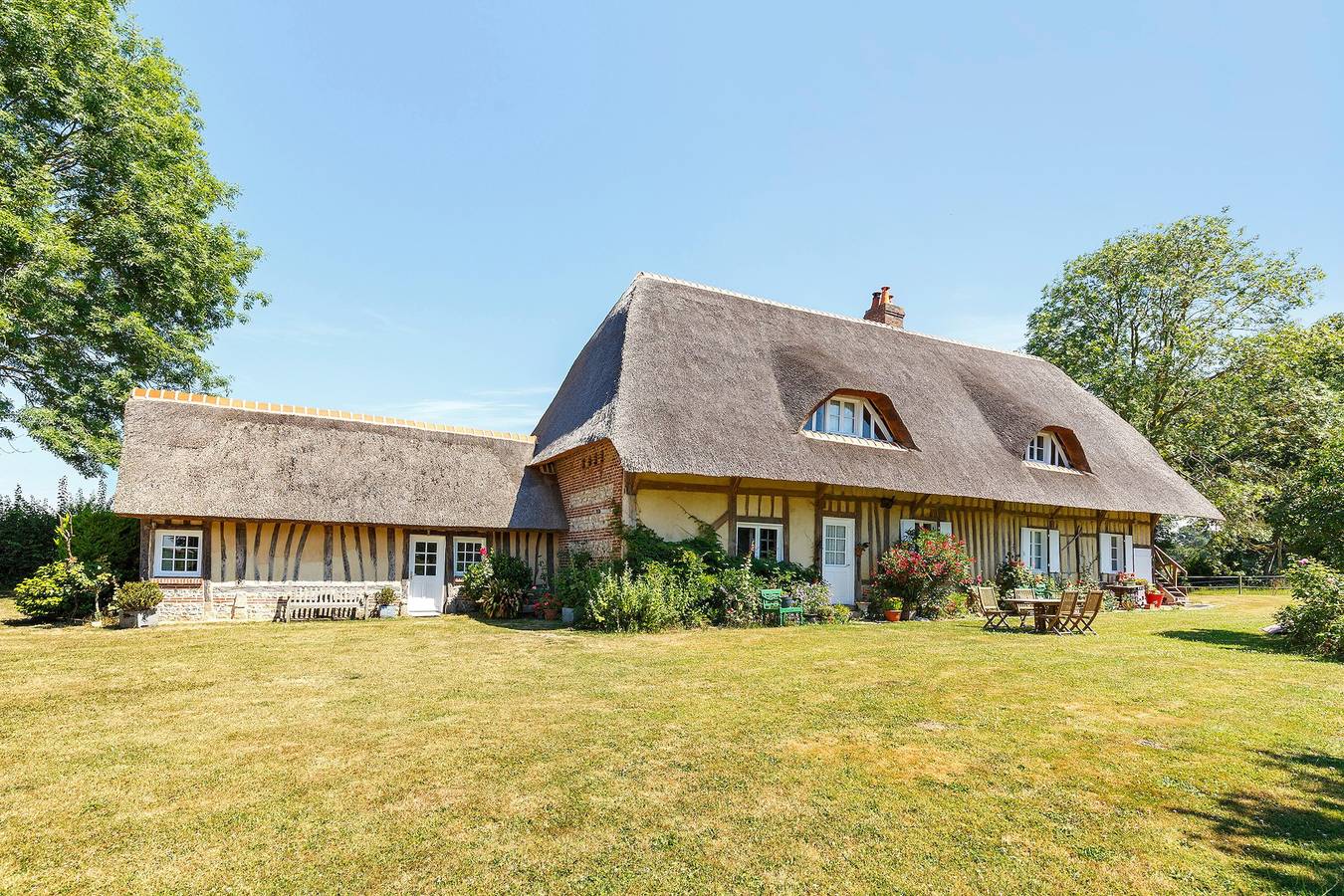 Casa rural «La Gran Habitación de La Chaumière» in Sainte-Foy, Región de Dieppe