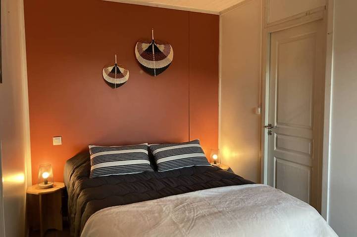 Charmantes klimatisiertes Chalet mit Pool für 6 Personen ideal, 8 möglich in Ruoms, Ardèche