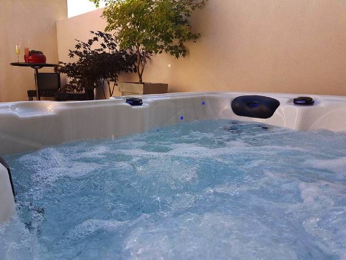 Location de vacances pour 2 personnes, avec jacuzzi et terrasse à Moussan - 4