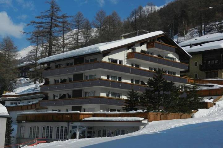 Apartahotel para 3 personas, con Balcón y Terraza además de Jardín y Vistas en Suiza