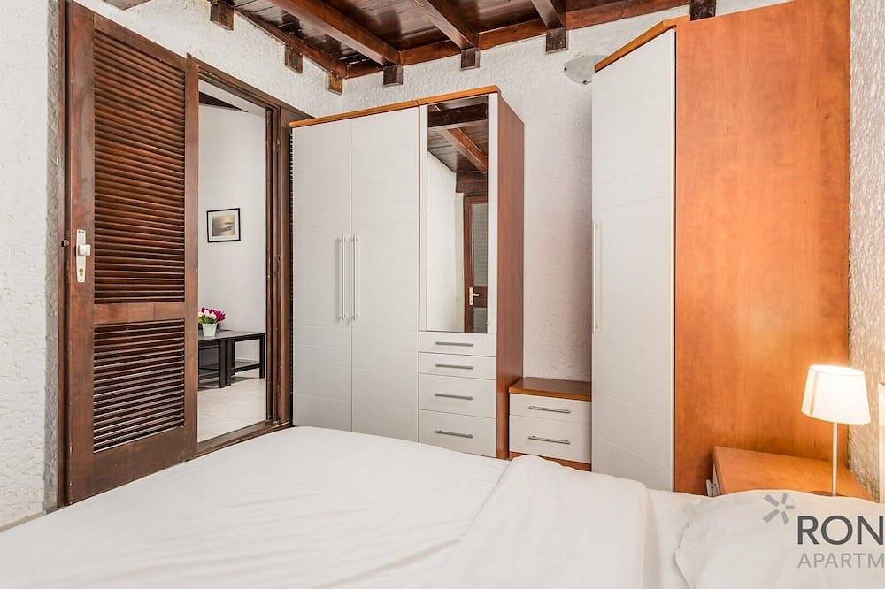 Ganze Wohnung, Rona Bungalow Ana für 4+2 Personen in Červar-Porat, Cervar
