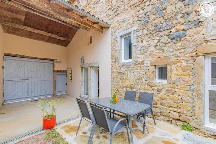 Gîte pour 3 personnes, avec Terrasse et Jardin dans Saône-et-Loire - 3
