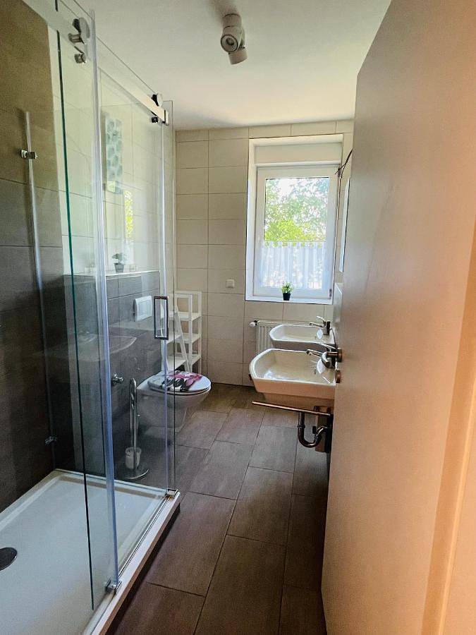 Ferienwohnung für 6 Personen, mit Terrasse und Garten in Rövershagen - 4