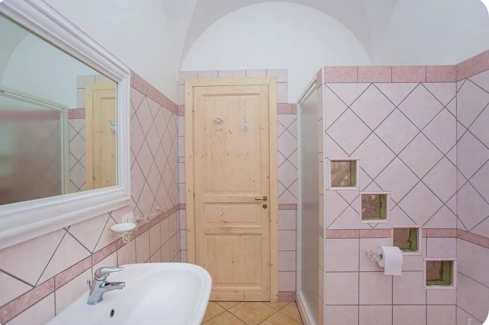 Villa mit privatem Pool, großer Liegewiese, alle mit Meerblick. in Orosei, Nuoro Provinz