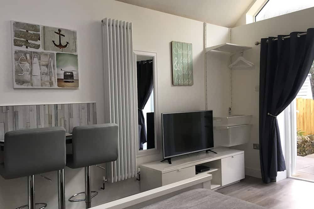 Beautiful Retreat for 2. Near Eden, Heligan & the coast. in St Austell, Cornwall